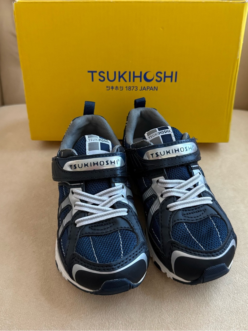 NIB TSUKIHOSHI Storm Boys Sneakers Navy/Silver Size 10